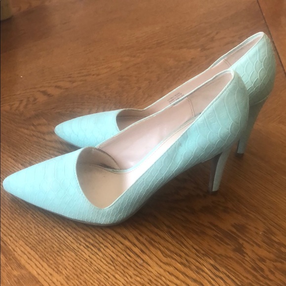 Bar III Size 6 Pumps - Picture 2 of 5